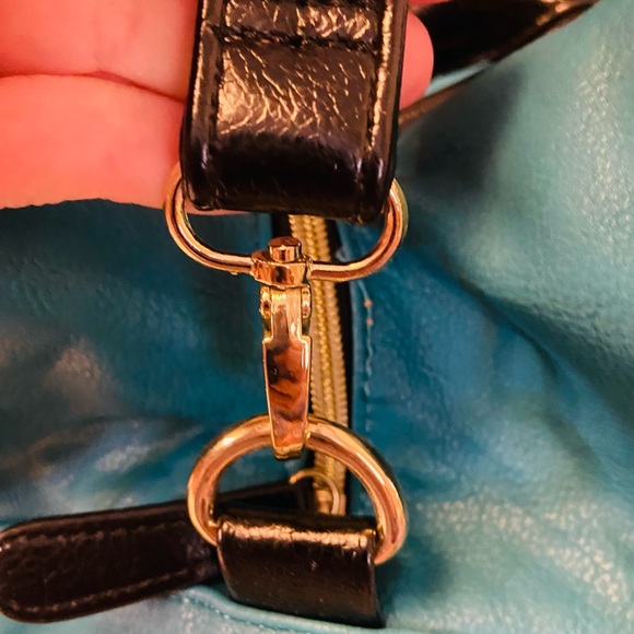 Big Buddha Large Teal and Black Duffle Bag with Gold Hardware NWOT - Picture 12 of 16